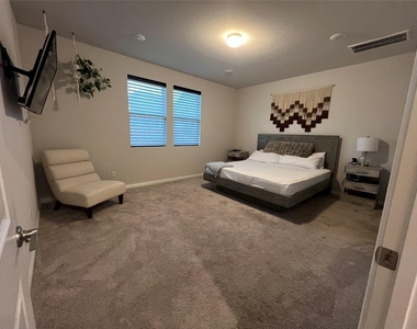 107 Hornbill Dr - Photo Thumbnail 8
