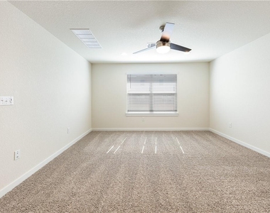 1848 Bonham Ln - Photo Thumbnail 10