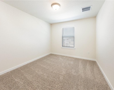 1848 Bonham Ln - Photo Thumbnail 17