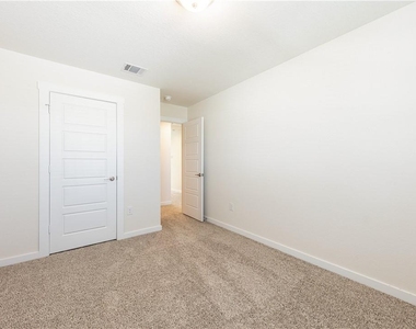 1848 Bonham Ln - Photo Thumbnail 21