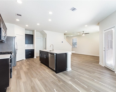 1848 Bonham Ln - Photo Thumbnail 7