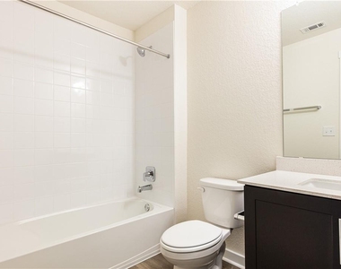 1848 Bonham Ln - Photo Thumbnail 23