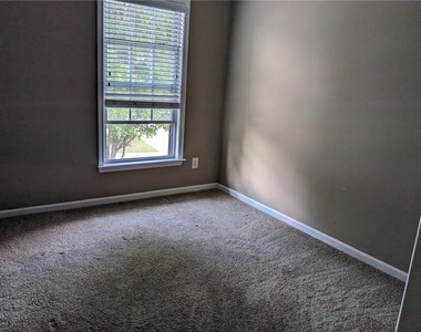 13236 Marrywood Court - Photo Thumbnail 16