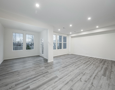 535 Watercress Drive - Photo Thumbnail 5