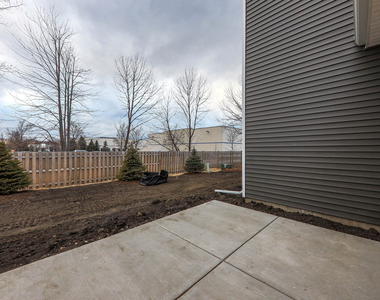 535 Watercress Drive - Photo Thumbnail 8