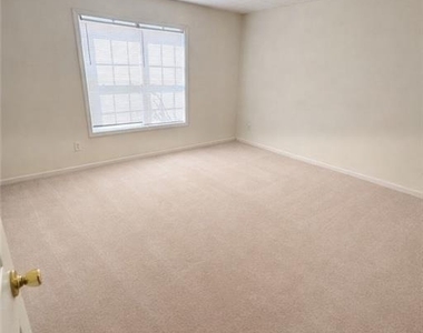 3165 Chandon Lane - Photo Thumbnail 10