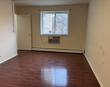 7320 N Rogers Avenue - Photo Thumbnail 12