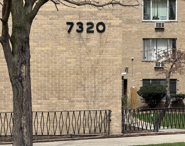 7320 N Rogers Avenue - Photo Thumbnail 15