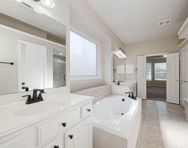 4603 Camden Brook Lane - Photo Thumbnail 39