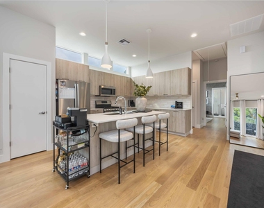 5310 Suez Street - Photo Thumbnail 10