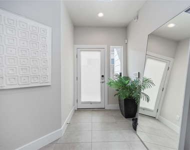 5310 Suez Street - Photo Thumbnail 6