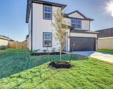 31719 Kellan Grove Court - Photo Thumbnail 2