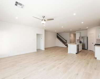 31719 Kellan Grove Court - Photo Thumbnail 7