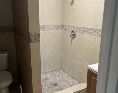 10010 Cathedral Drive - Photo Thumbnail 4