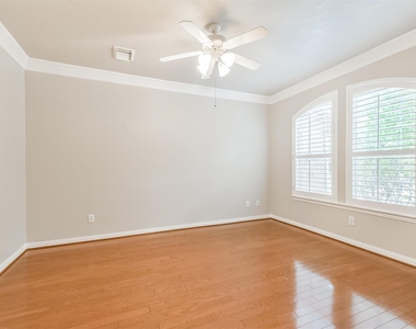 6 Cordella Place - Photo Thumbnail 19