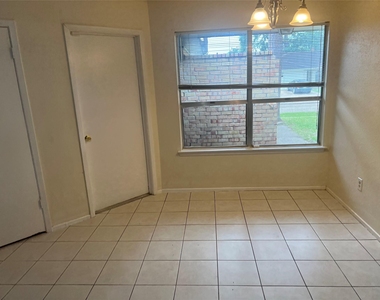 6507 Bridgegate Drive - Photo Thumbnail 6