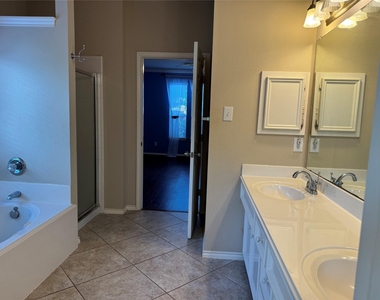 2311 Echo Harbor Drive - Photo Thumbnail 19