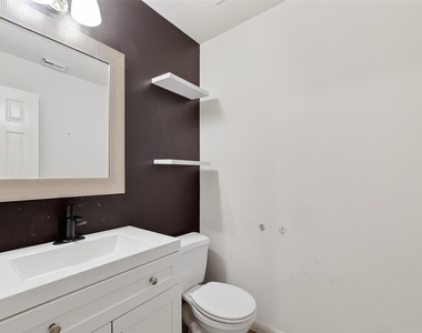31722 Royal Woods Court - Photo Thumbnail 11