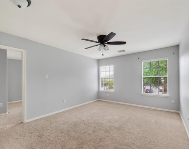 31722 Royal Woods Court - Photo Thumbnail 16