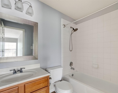 31722 Royal Woods Court - Photo Thumbnail 18