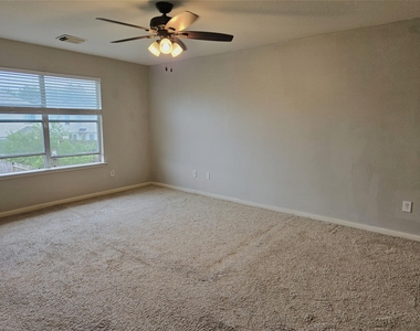 31722 Royal Woods Court - Photo Thumbnail 49