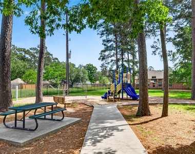 31722 Royal Woods Court - Photo Thumbnail 45
