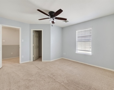 31722 Royal Woods Court - Photo Thumbnail 14