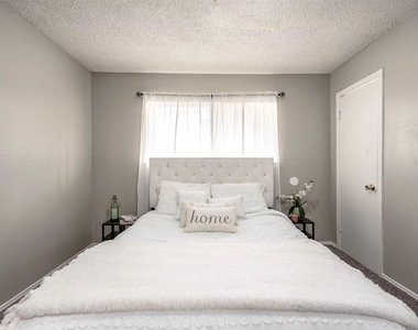 4343 Shaver Street - Photo Thumbnail 2