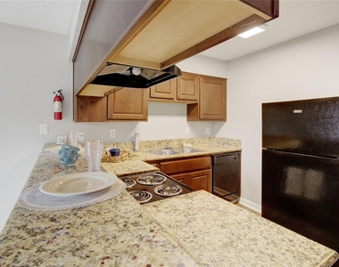 5701 Schumacher Lane - Photo Thumbnail 8