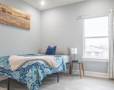 2214 Des Chaumes Street - Photo Thumbnail 6