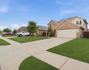 22014 Pheasant Bend Lane - Photo Thumbnail 4