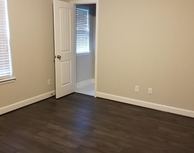 5326 Larkin Street - Photo Thumbnail 19