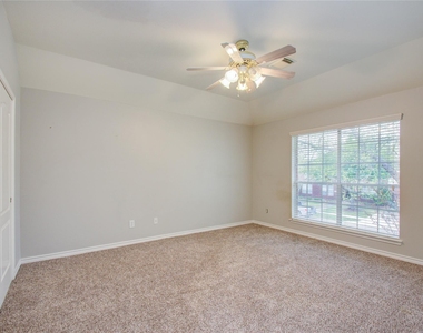 411 Green Stone Court - Photo Thumbnail 25