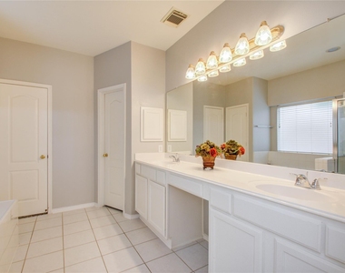 411 Green Stone Court - Photo Thumbnail 20