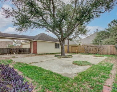 411 Green Stone Court - Photo Thumbnail 33