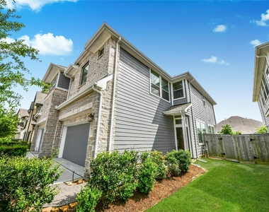 19623 San Angelo Park Drive - Photo Thumbnail 2