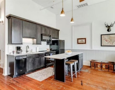 2010 Strand St - Photo Thumbnail 3