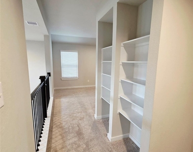 13022 Mid Stocket Drive - Photo Thumbnail 10