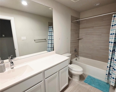 13022 Mid Stocket Drive - Photo Thumbnail 12