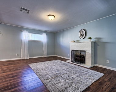 5907 Nancy Ann Street - Photo Thumbnail 7