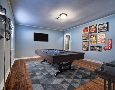 5907 Nancy Ann Street - Photo Thumbnail 9