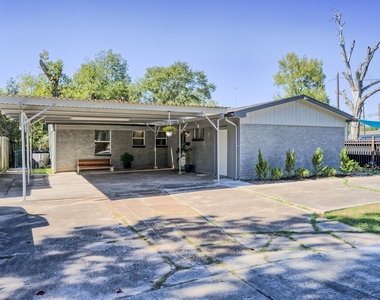5907 Nancy Ann Street - Photo Thumbnail 14