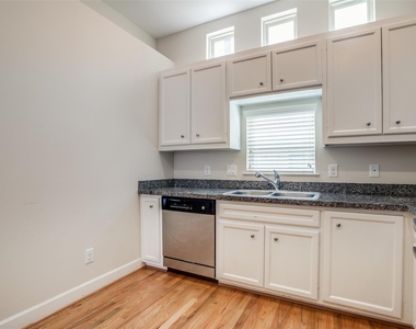 2710 Hullsmith Drive - Photo Thumbnail 18