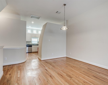 2710 Hullsmith Drive - Photo Thumbnail 5