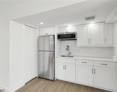 9486 Gulf Shore Drive - Photo Thumbnail 35