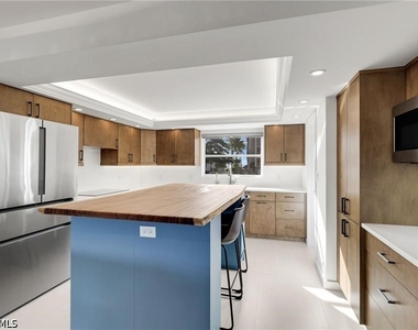 9486 Gulf Shore Drive - Photo Thumbnail 9
