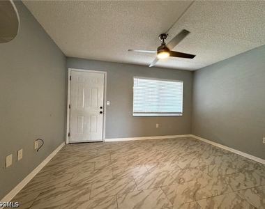 3817 Del Prado Boulevard S - Photo Thumbnail 2