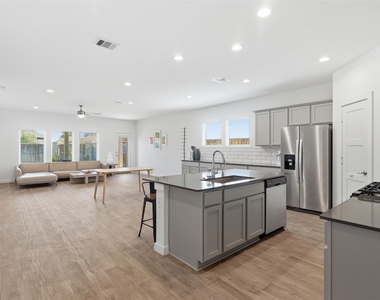 14280 Big Bend Drive - Photo Thumbnail 2