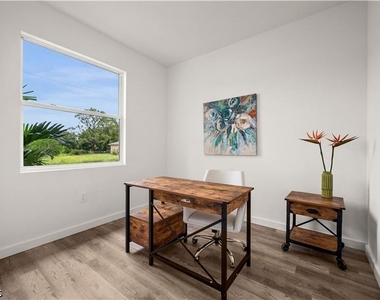 716 Gordon Avenue S - Photo Thumbnail 6