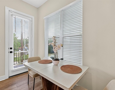 3315 Daphne Street - Photo Thumbnail 14